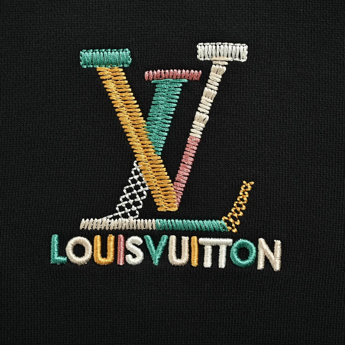 Louis Vuitton/ logo